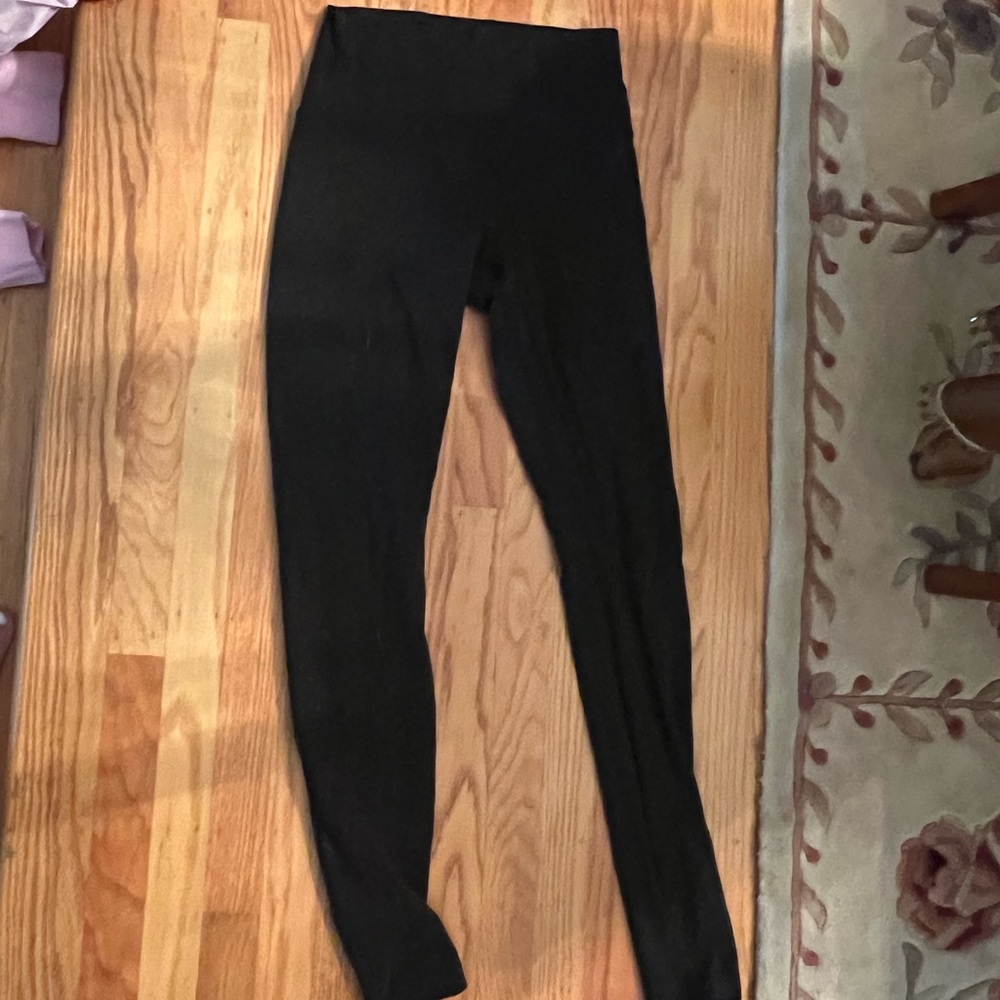 28” Lululemon wunder unders